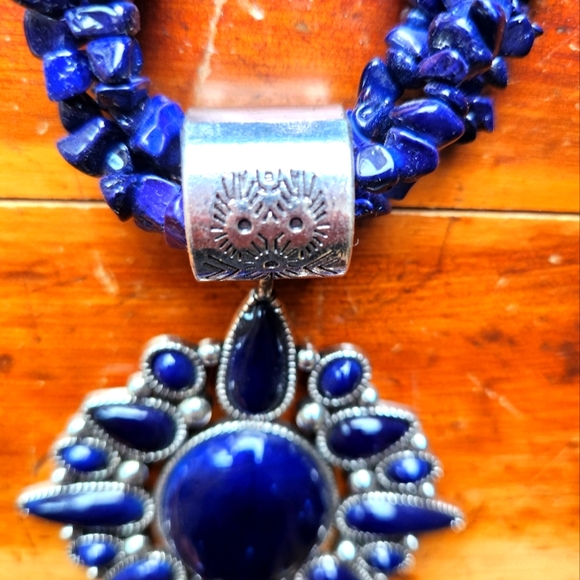 Blue Lapis Lazuli inspired Necklace with Earrings Set - Picture 6 of 17
